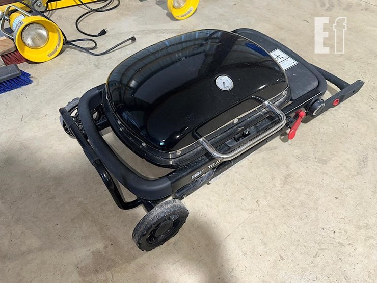 weber-traveler-image-2