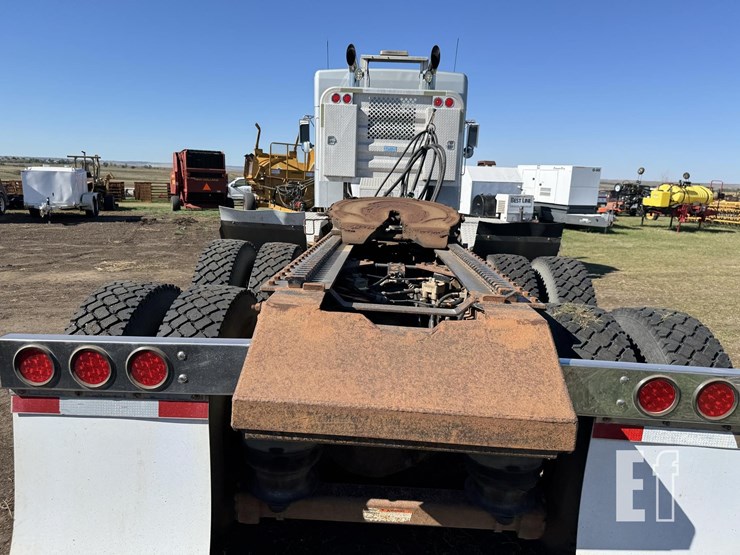2009-kenworth-t800-image-58