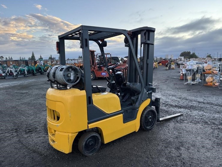 komatsu-fg20st-12-image-3