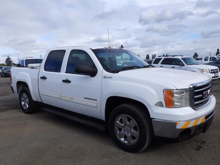 2013-gmc-1500-image-2