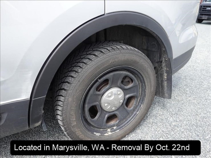 2018-ford-explorer-image-16
