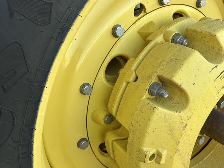 john-deere-6175r-image-36