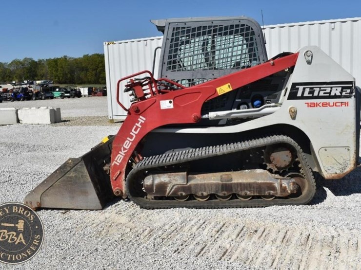 2020-takeuchi-tl12r2-image-2