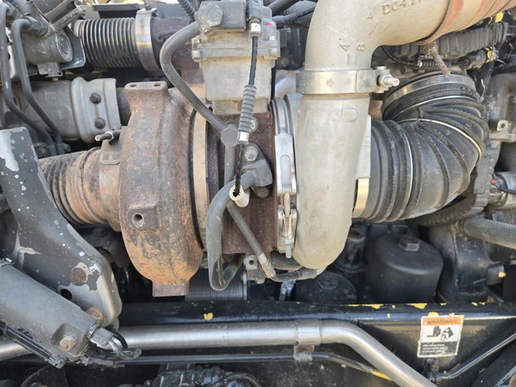 2012-kenworth-t660-image-32