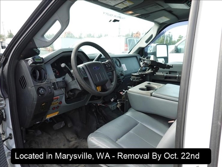 2014-ford-f550-image-15