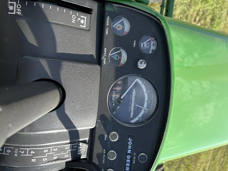 john-deere-4020-image-42