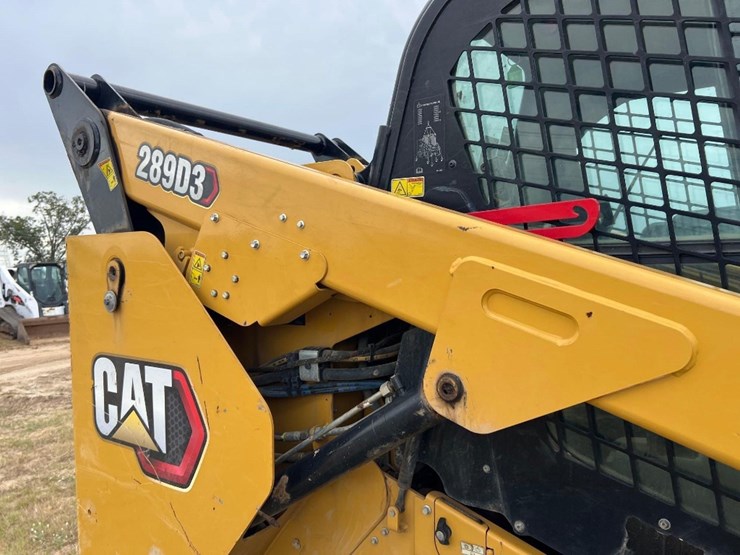 2019-caterpillar-289d3-image-19