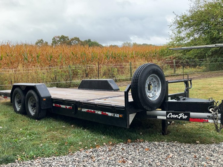 #151-•-2018-cornpro-tilt-deck-trailer-image-4