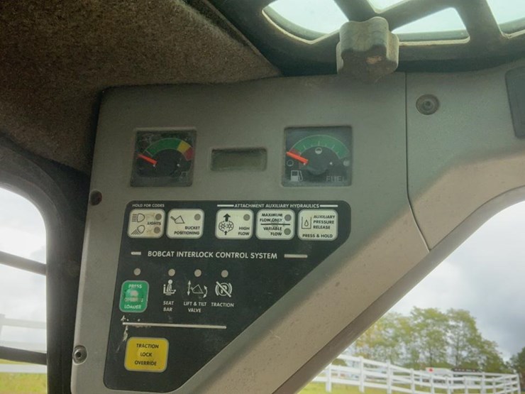 2008-bobcat-t190-image-34