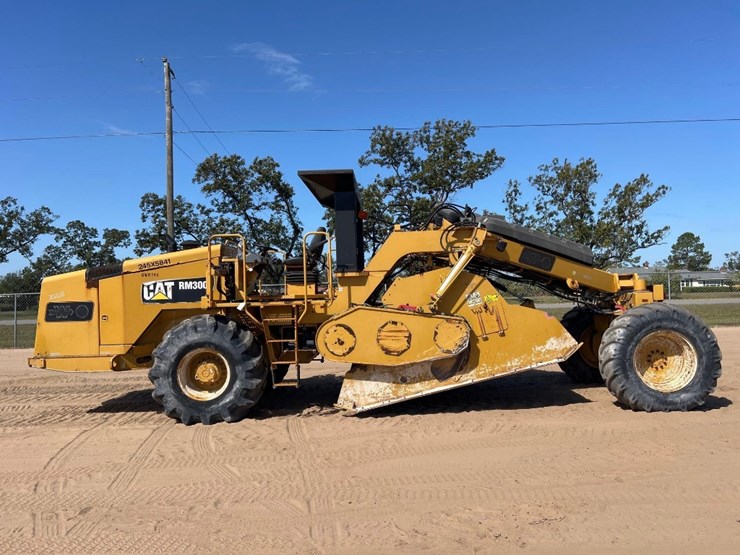 2015-caterpillar-rm-300-image-1