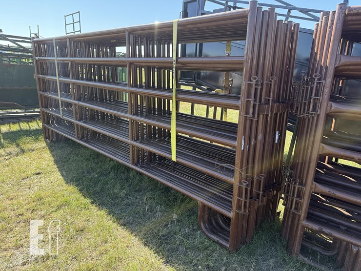 15x-hiqual-14'-panels-image-3