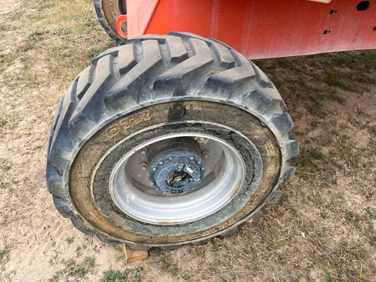2018-jlg-450aj-image-17