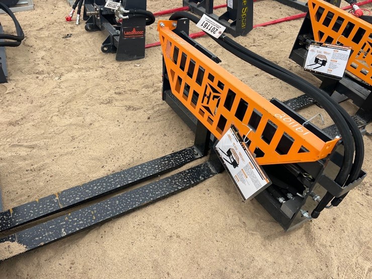 unused-landhonor-hpf-11-3000g-hyd-pallet-forks-image-1