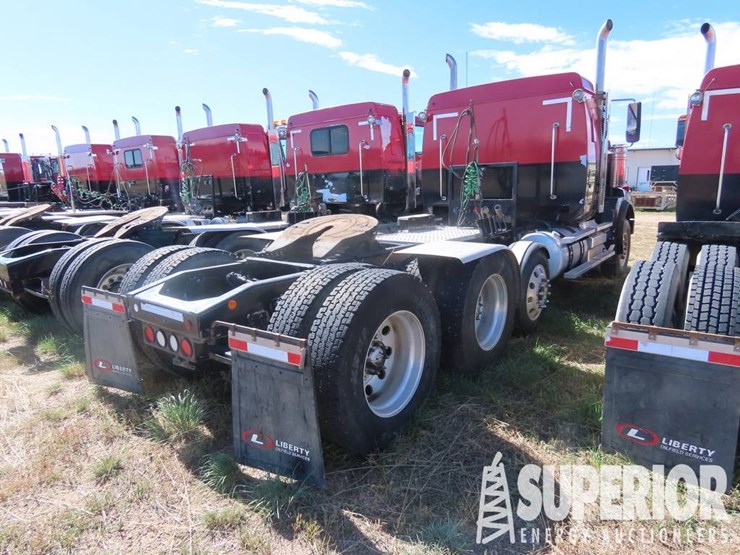 2014-western-star-4900-image-3