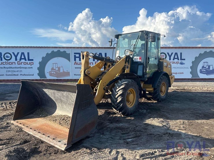 2022-caterpillar-906m-image-1