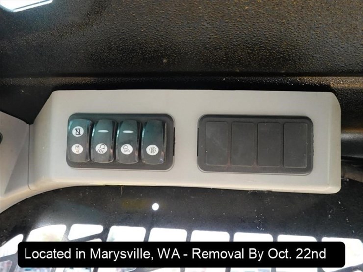 2017-caterpillar-259d-image-11