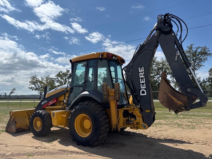 2018-deere-410l-image-8