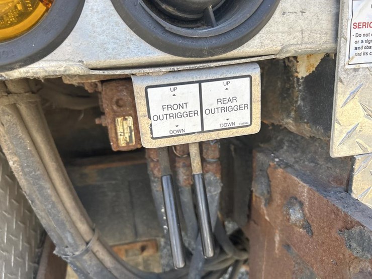 2012-terex-commander-5050-image-43
