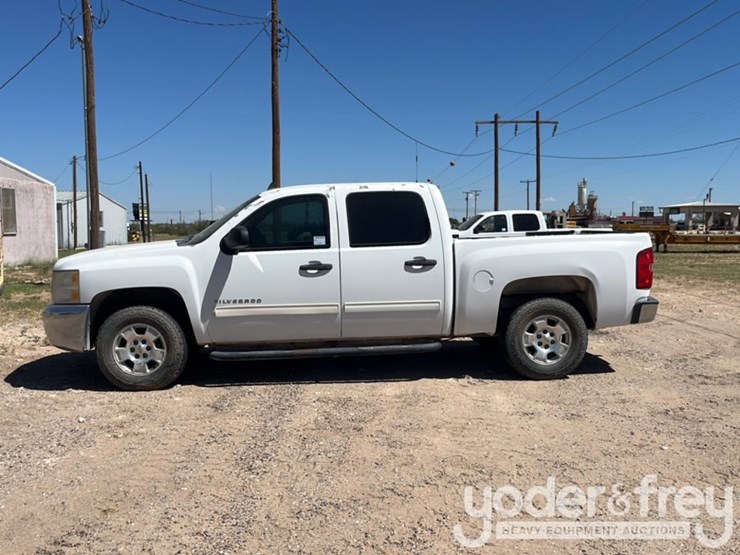 2013-chevrolet-silverado-1500-image-2
