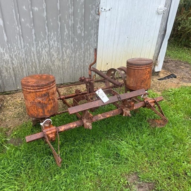 Allis Chalmers 2 Row Planter for G Tractor
