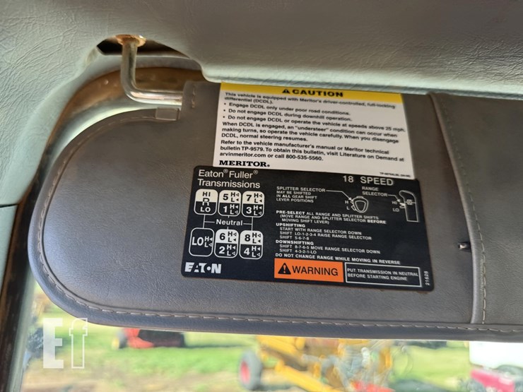 2009-western-star-4900-image-36