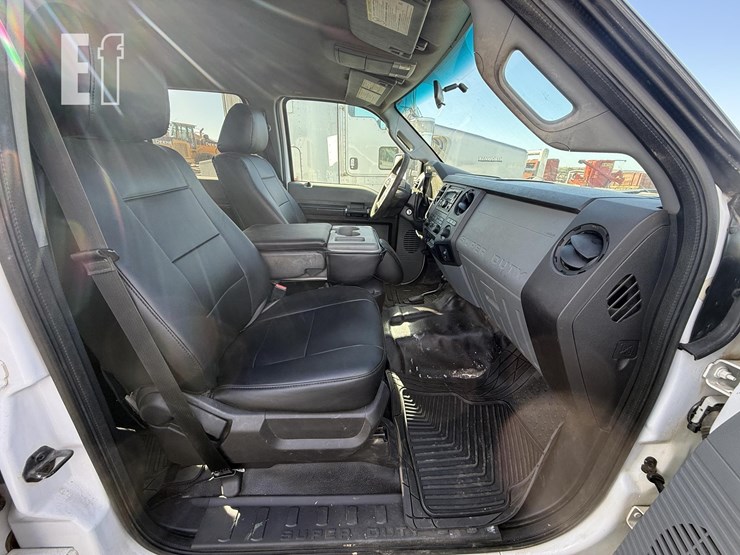 2013-ford-f550-sd-image-28