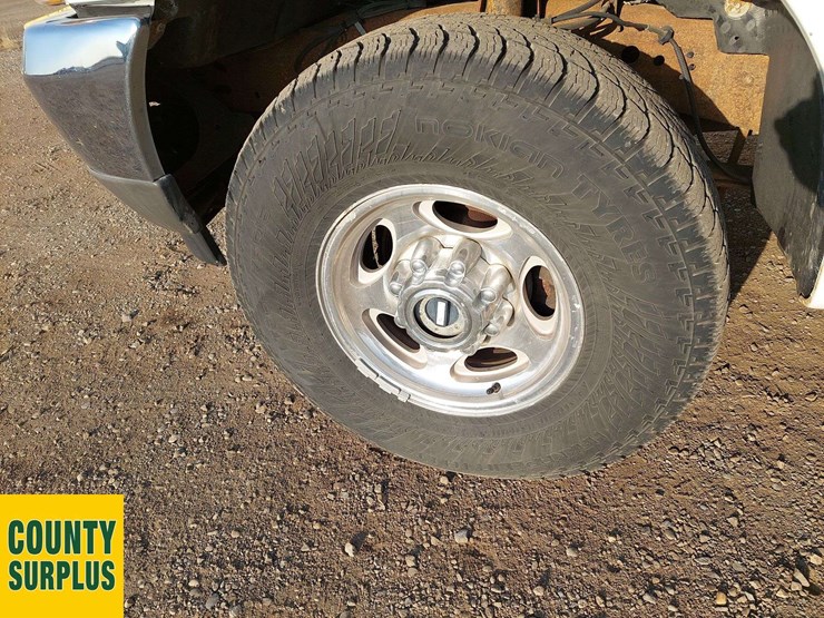 2004-ford-excursion-image-21