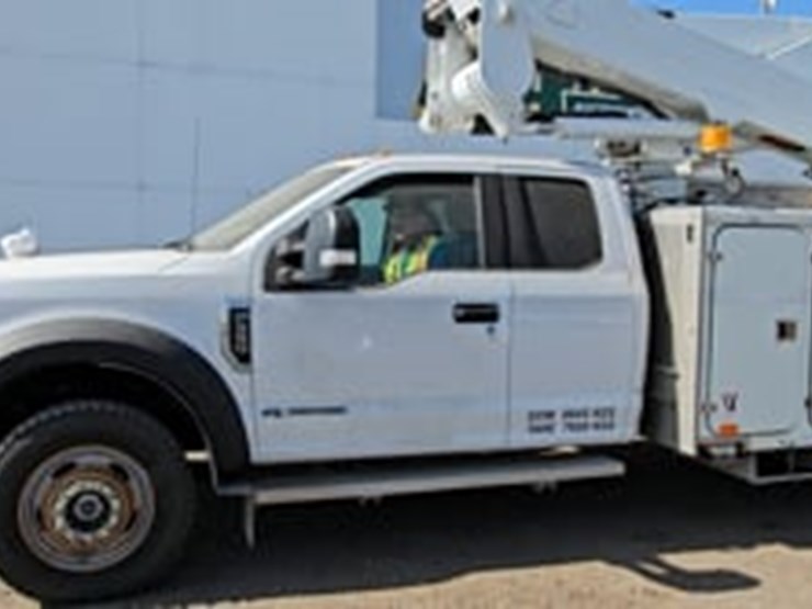 2017-ford-f550-image-5