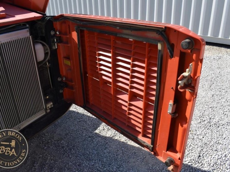 2021-kubota-svl97-2-image-57