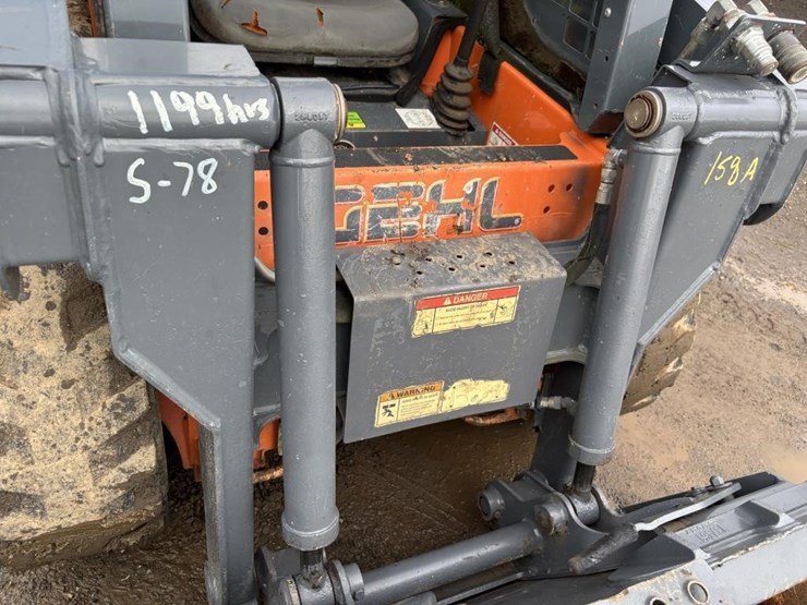 2018-gehl-r105-image-12