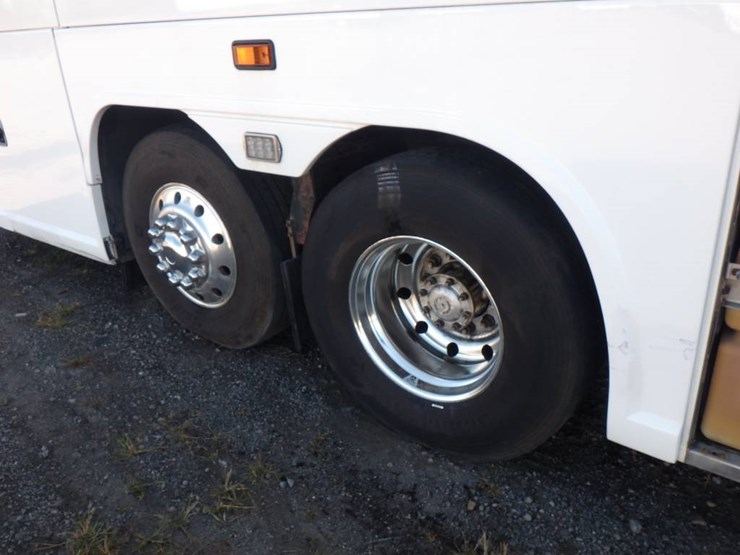 2011-mci-j4500-image-4