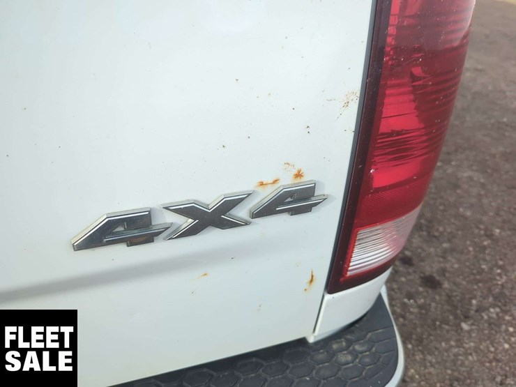 2012-ram-1500-slt-image-45