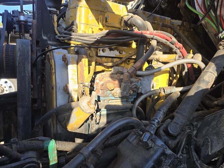2002-caterpillar-c12-image-30
