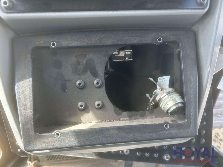 2017-caterpillar-d6t-lgp-image-35