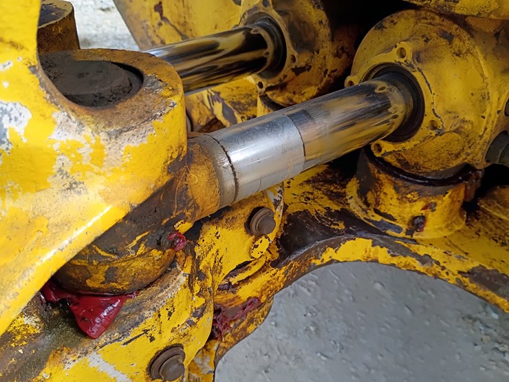new-holland-lb75-image-91
