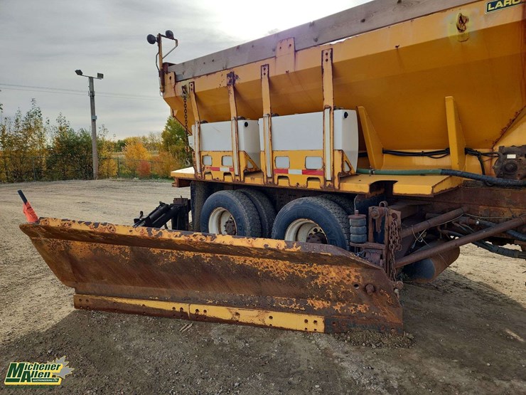 2016-international-workstar-7400-image-45