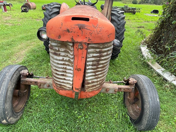 massey-ferguson-65-image-16