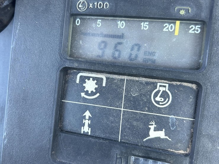 john-deere-8450-image-65