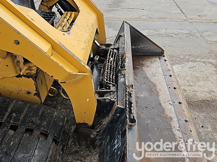 2022-caterpillar-289d3-image-13