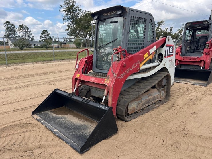 2019-takeuchi-tl8-image-8