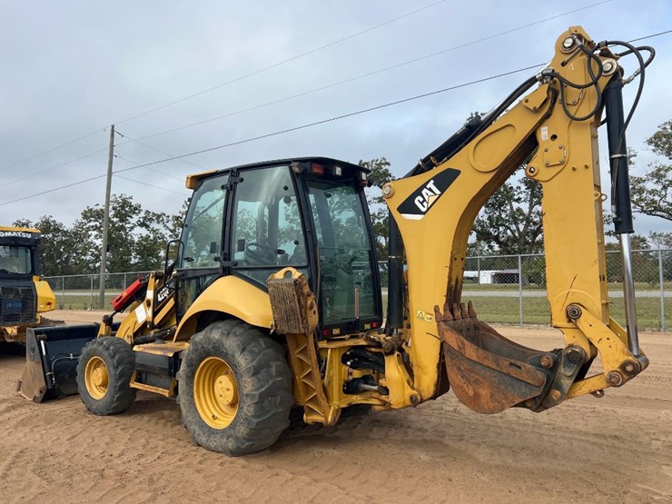 2015-caterpillar-420f-it-image-2