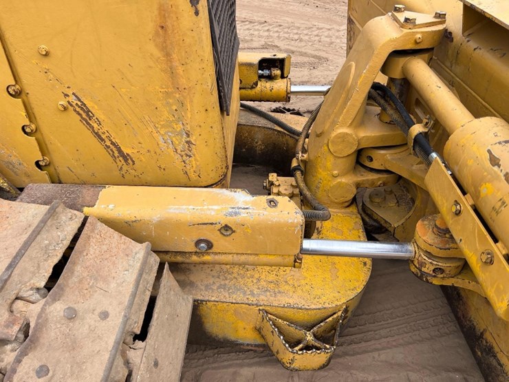 caterpillar-d5n-xl-image-19