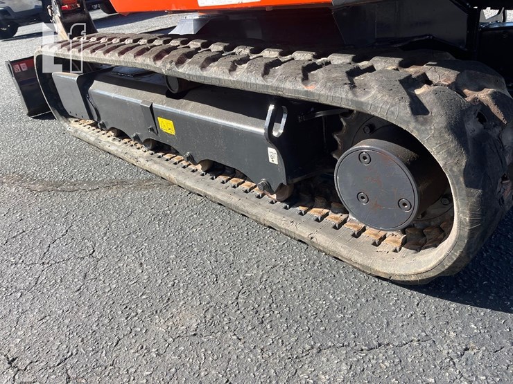 2023-kubota-kx033-4-image-21