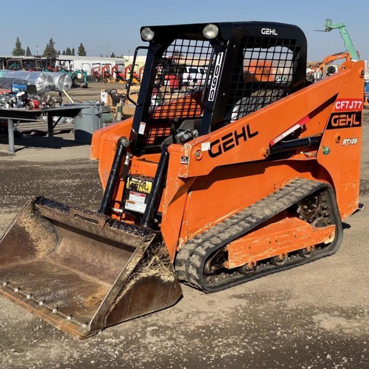 2021 GEHL RT105