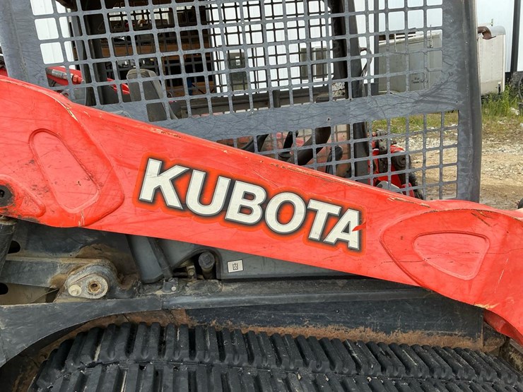 2012-kubota-svl75-image-32