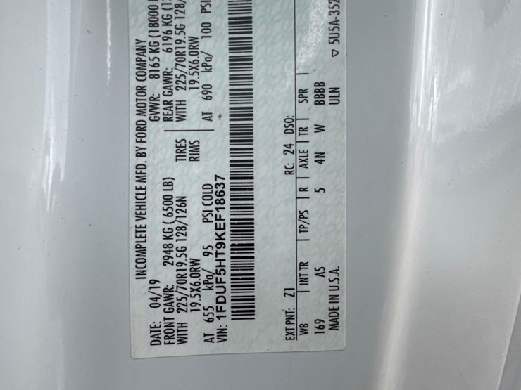 2019-ford-f550-xl-image-18