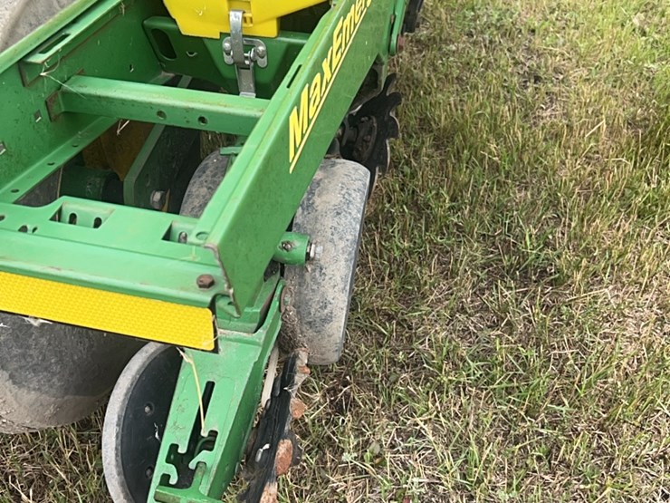 john-deere-16-image-76