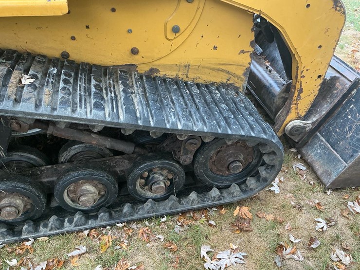 2010-caterpillar-257b-image-29