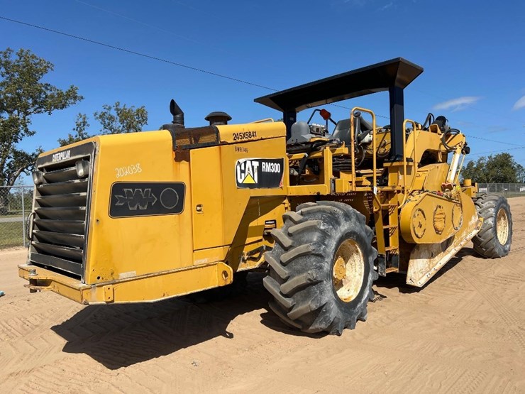 2015-caterpillar-rm-300-image-8