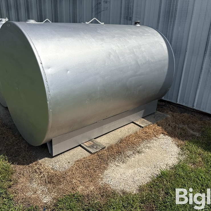 500-Gal Fuel Tank